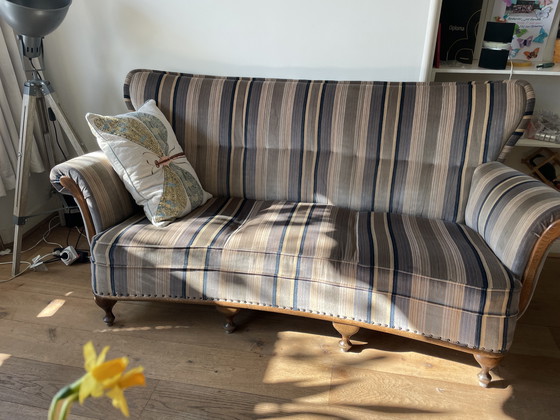 Image 1 of Divano classico vintage a 2 posti