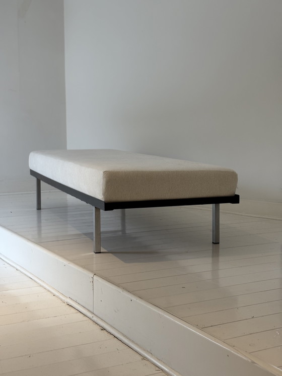 Image 1 of Divano dal design modernista – Completamente rivestito con Pierre Frey