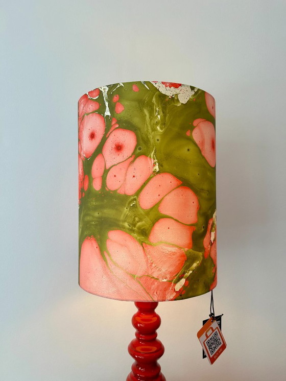 Image 1 of Vintage lampvoet in pagodestijl, ontwerp uit het midden van de 20e eeuw. Glazuurkleur: felrood.
