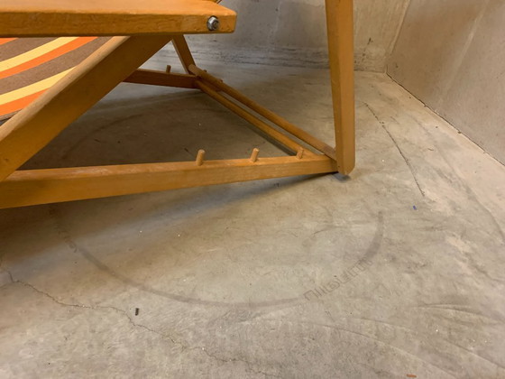 Image 1 of Chaise de plage vintage et joyeuse avec repose-pieds