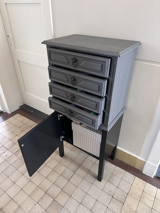 Image 1 of Oudnow Gangkast