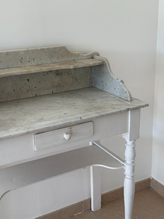 Image 1 of Toeletta vintage in legno e marmo in stile shabby chic