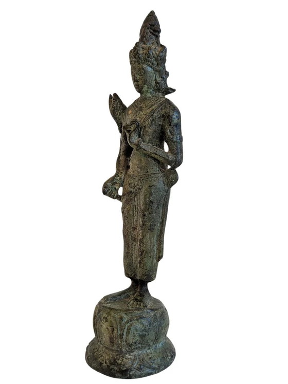 Estatua de bronce de Avalokiteshvara sobre loto – Esculturas, Bronze (photo 6 of 10)