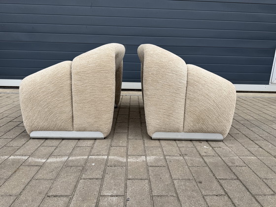 Image 1 of 2x Artifort Groovy F598 di Pierre Paulin. In condizioni 10/10! Tessuto Pierre Frey: Chenille Igor (Sabbia)