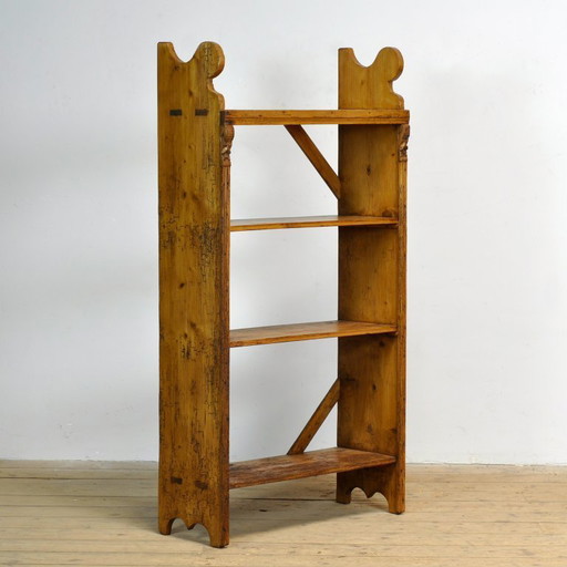 Étagères en pin, vers 1900