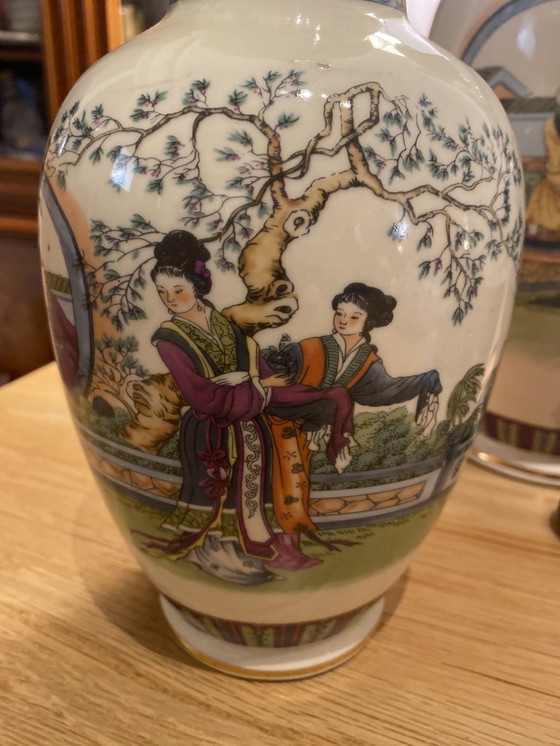 Image 1 of Chinese vaas naar de grote vaas