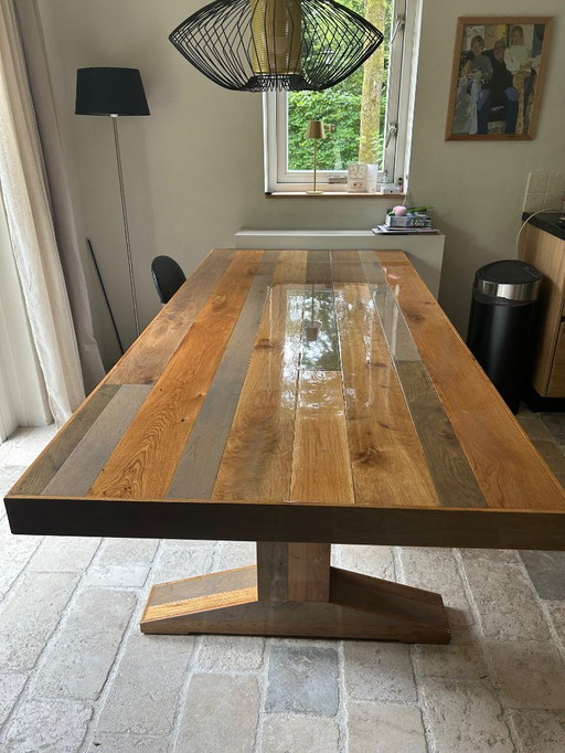 Dining table wood