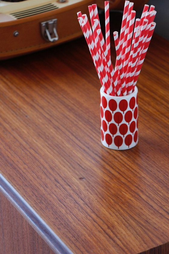 Image 1 of Mobiletto vintage in vinile con piano in teak (anni '60)