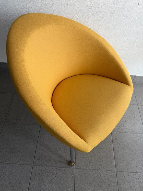 Artifort Hanna sillón de diseño icónico – Sillones, Metal, Textil (photo 2 of 7)