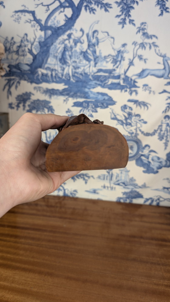 Image 1 of Vierge à l'Enfant en résine imitation bois patiné style Néo-Gothique vintage