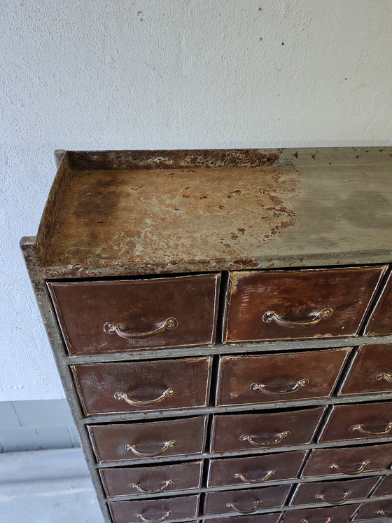 Image 1 of Cassettiera in acciaio