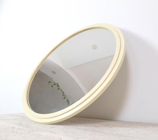 Bathroom round mirror/ Retro makeup mirror/ Plastic mirror/ 70s/ Vintage round wall mirror