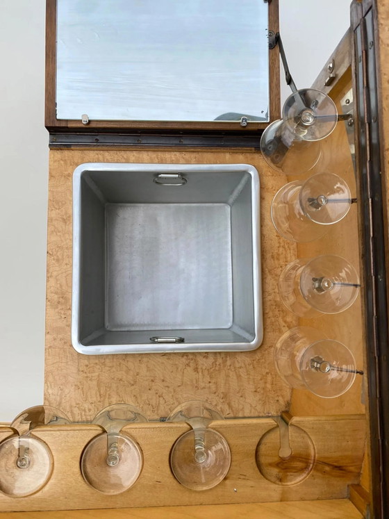 Seltener Luxus Mid-Century Cocktail Servierwagen 1950er – Exklusiver Dry Bar Schrank mit Vogelaugenahorn & (photo 14 of 19)