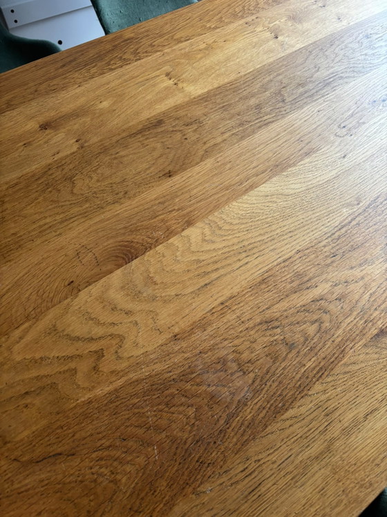 Handgefertigter Eichentisch mit Stahlbeinen – Esstische, Wood (photo 6 of 6)