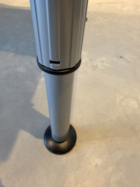 Image 1 of Escritorio Gispen