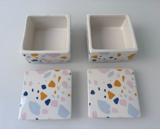 Set di 2 scatole in ceramica con design terrazzo – Ciotole (photo 8 of 9)