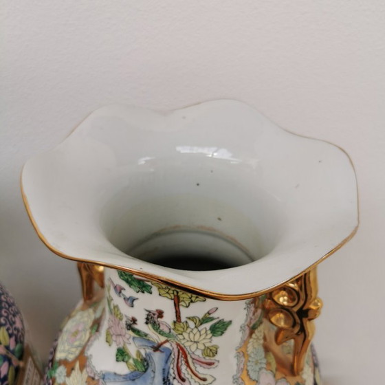 Image 1 of Set di 3 vasi orientali vintage, vasi a balaustra, porcellana Canton