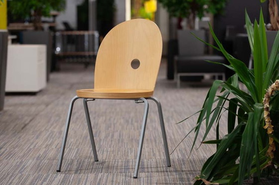 Image 1 of Silla de recibidor apilable Common Too