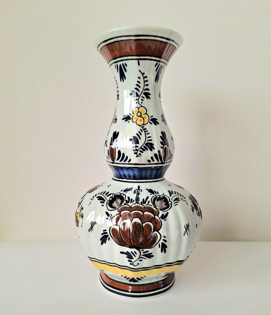 Image 1 of Coppia di vasi con pomoli policromi Delftware - 100% dipinti a mano - 27 cm