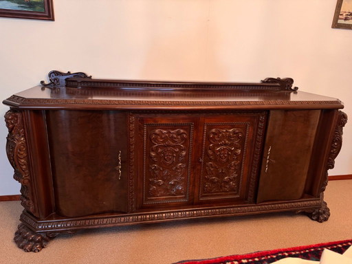 Stijlvol klassiek dressoir/jachtdressoir