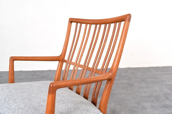 Image 1 of Sedia a dondolo ML33 in rovere, disegnata da Hans J. Wegner per A/S Mikael Laursen, anni '50.