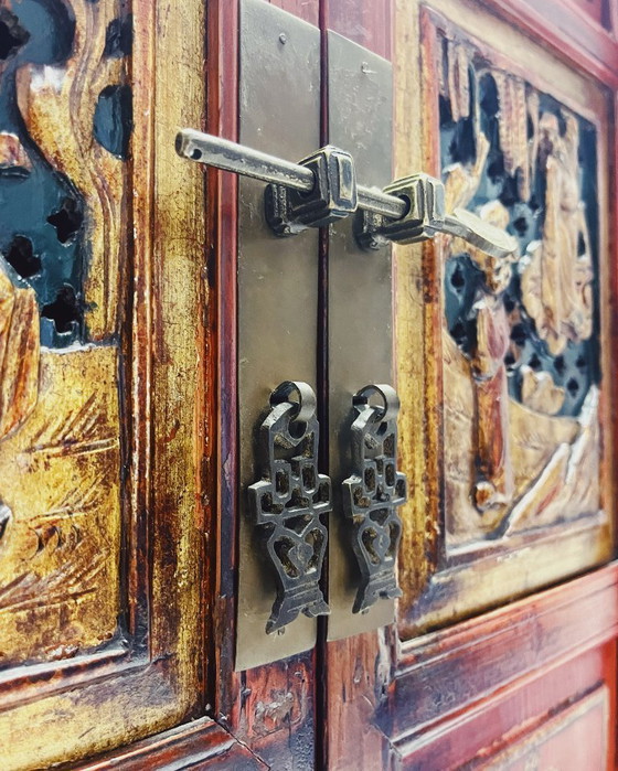 Image 1 of Armario de madera chino antiguo