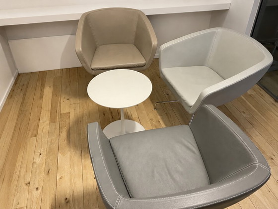Image 1 of Set van 3 moderne leren loungestoelen met chromen poten