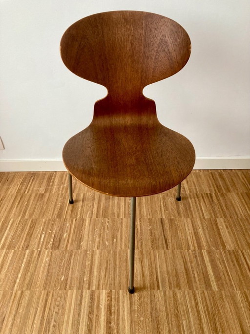 2x silla Arne Jacobson Ant, originales ( años 50 )
