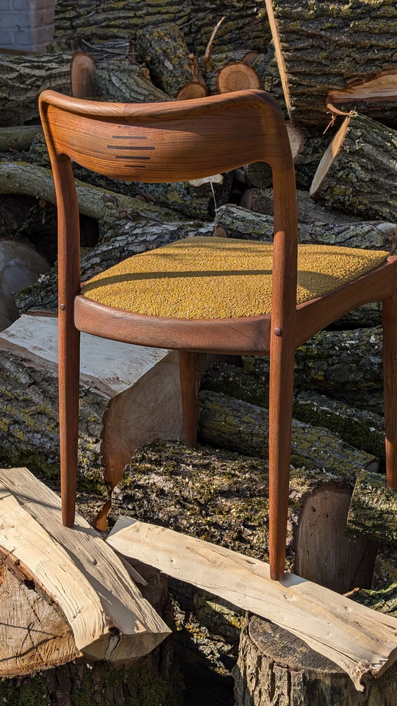 Image 1 of Johannes Andersen - Set of 4 Danish Teak Vintage Chairs - Produced by Uldum Møbelfabrik