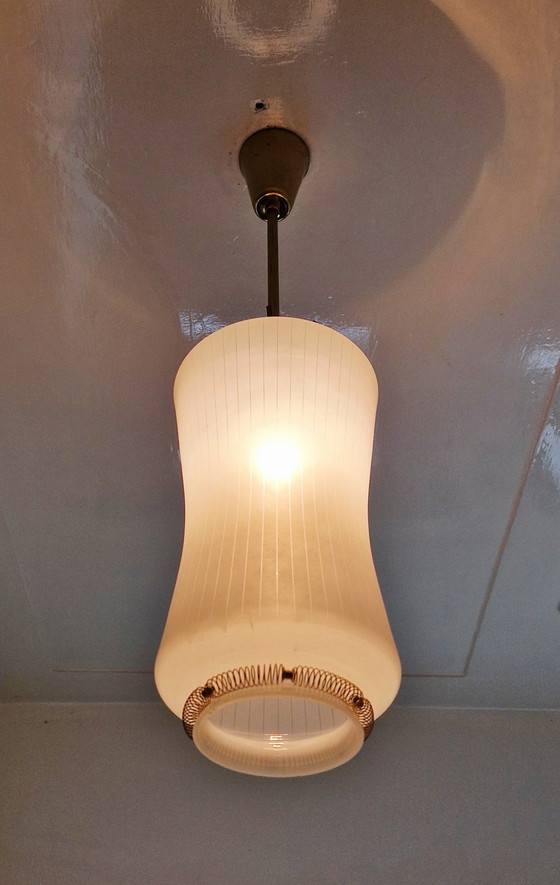 Image 1 of Lampada a sospensione vintage - Ca. 1950 - ottone - vetro rivestito - Italia