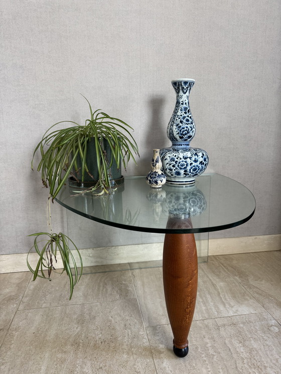 Image 1 of Italiaans mid century salon tafel