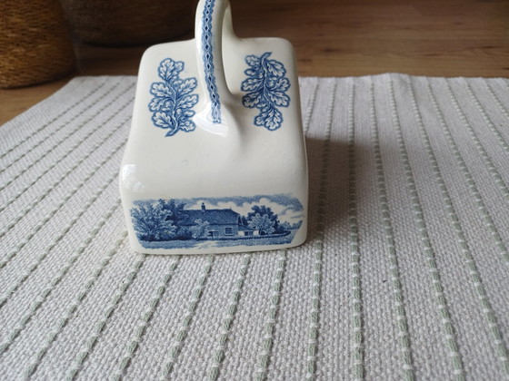 Image 1 of Vintage kaasstolp te koop met prachtige landelijke tekeningen op