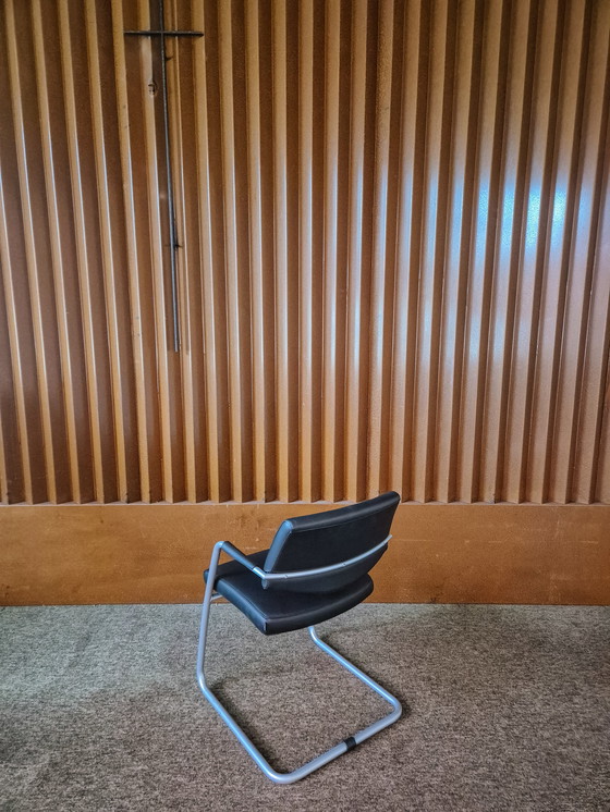 Image 1 of 6 sillas sitland uni de cuero