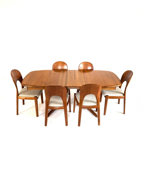 Image 1 of Vintage XXL extendable Danish dining table, Dyrlund '70