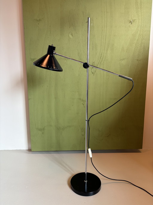 Anvia vloerlamp contragewicht zwart met chroom