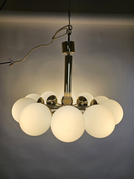 Image 1 of Kaiser Leuchten Pendelleuchte mit 10 milchig-weißen Glaskugeln und Messingfassung