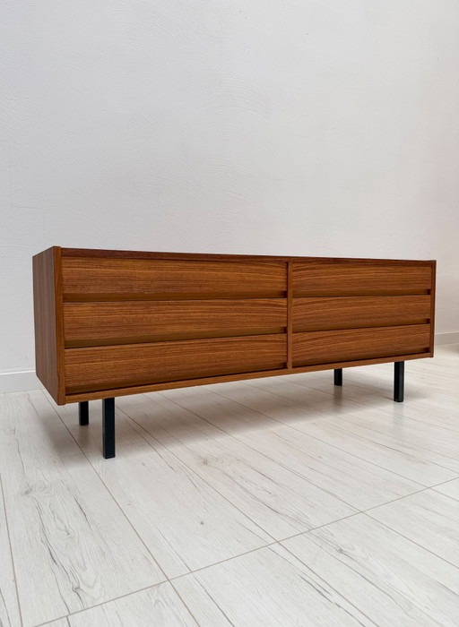 1960s Vintage Mid-Century Walnut Low Sideboard / Credenza