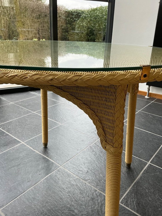 Table de jardin Lloyd Loom (Vincent Sheppard) et 4 chaises assorties. – Ensembles de jardin, Glass, Metal (photo 5 of 10)