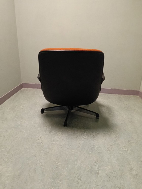 Fauteuil pivotant de style Eames italien Charles Pollock pour Comforto – Chaises pivotantes, Metal, Plastic (photo 6 of 16)