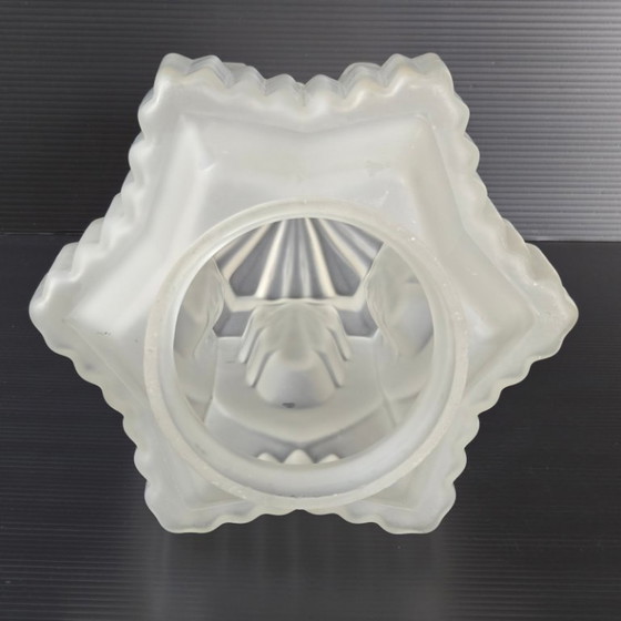 Image 1 of GLOBE ART DECO LAMPSHADE 1920 1930 STREAMLINE SKYSCRAPER IN OPAQUE GLASS 20S 30S