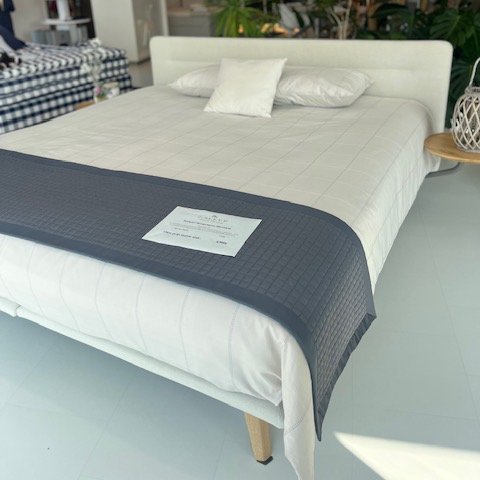 Image 1 of Lit de marque privée - 200x210