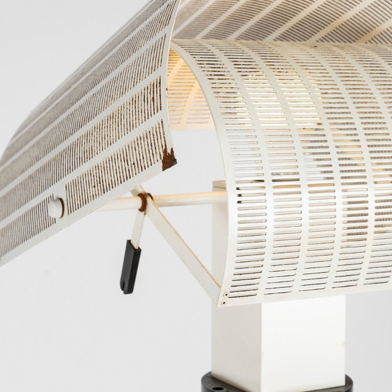 Vloerlamp « Shogun » van Mario Botta voor Artemide, 1986 – Vloerlampen, Metal (photo 12 of 16)