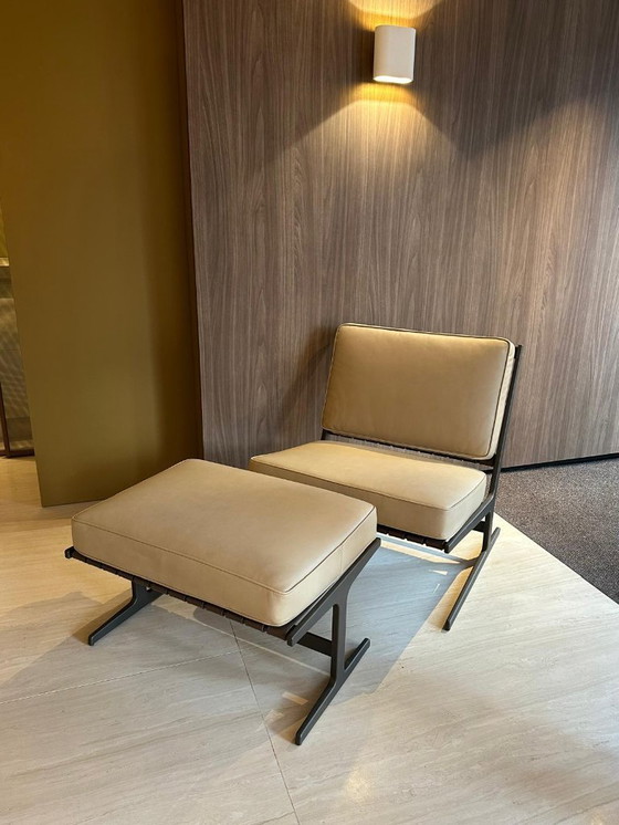 Image 1 of Poltrona + Pouf – modello Paula Molteni & C