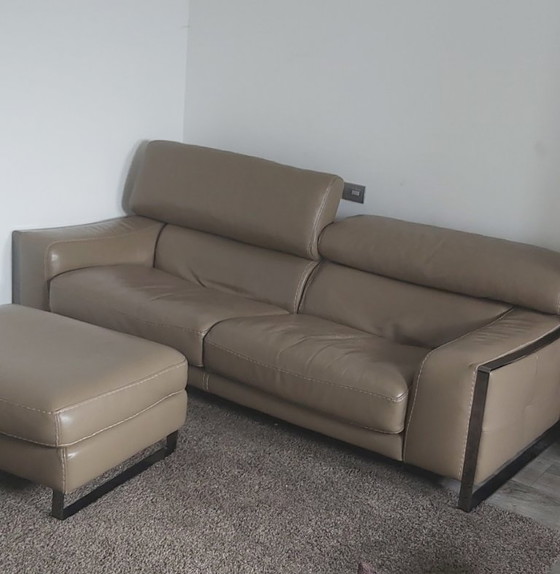 Image 1 of Canapé exclusif Roche Bobois avec pouf