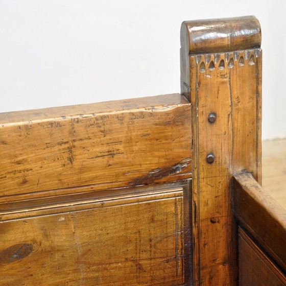 Image 1 of Antique walnut bench, Southern France / Northern Spain, 17th–18th century