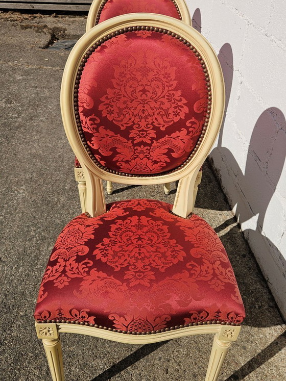 Image 1 of Set van 4 antieke Franse damaststoelen met medaillonmotief - gestoffeerde Louis XVI-stoelen - jaren 1900