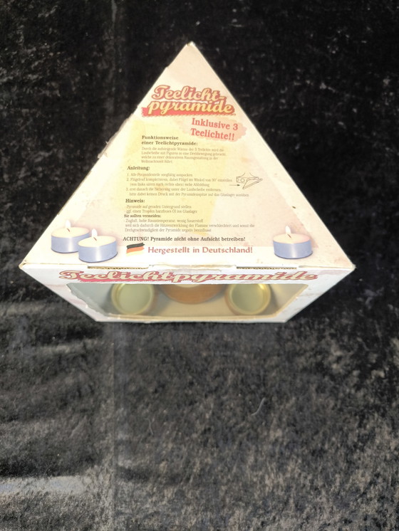 Image 1 of Vintage Kerstpiramide