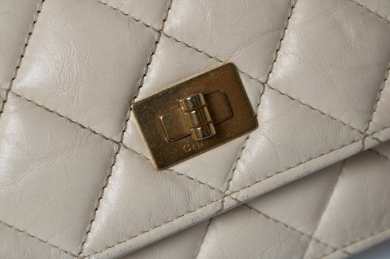 Image 1 of Chanel 2.55 heruitgave portemonnee met ketting