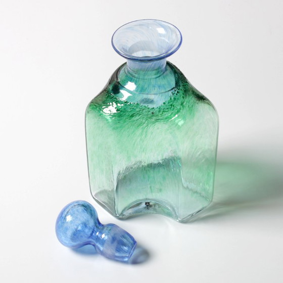 Decanter vintage in vetro verde e blu Antikva di Bertil Vallien / Bruksforshyttan / Svezia / 1994 (photo 12 of 17)