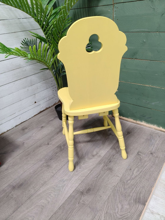 Chaise en bois 'Winnie l'Ourson' – Chaises & fauteuils (photo 8 of 8)